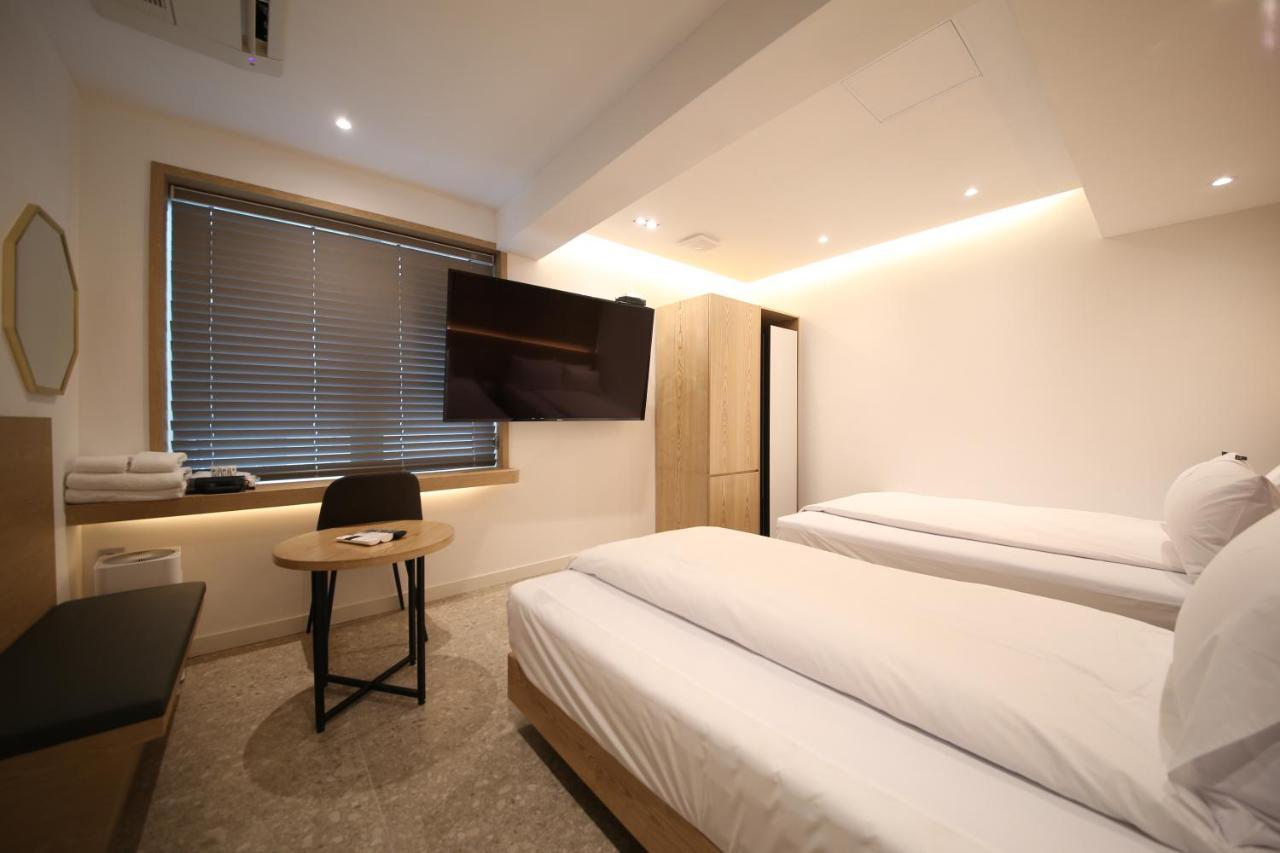 Hotel Vantt Gwangju Metropolitan City Екстер'єр фото