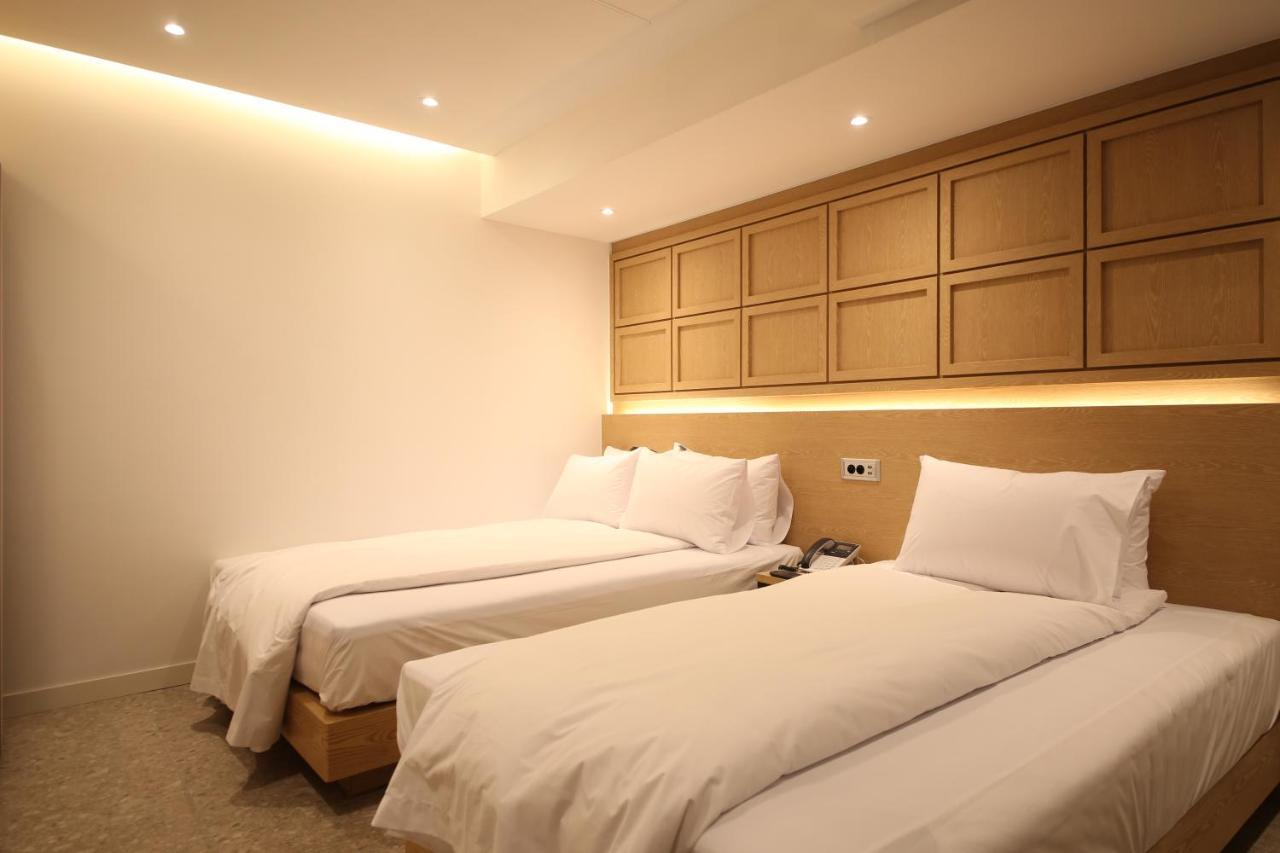 Hotel Vantt Gwangju Metropolitan City Екстер'єр фото