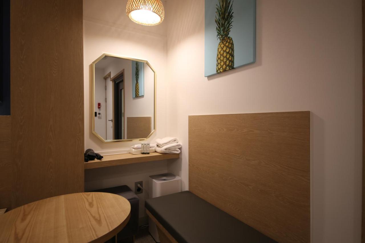 Hotel Vantt Gwangju Metropolitan City Екстер'єр фото