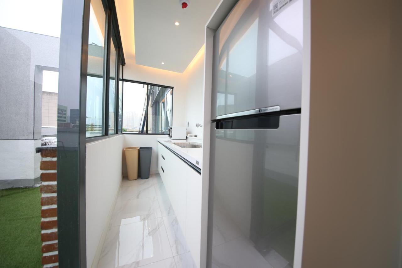 Hotel Vantt Gwangju Metropolitan City Екстер'єр фото