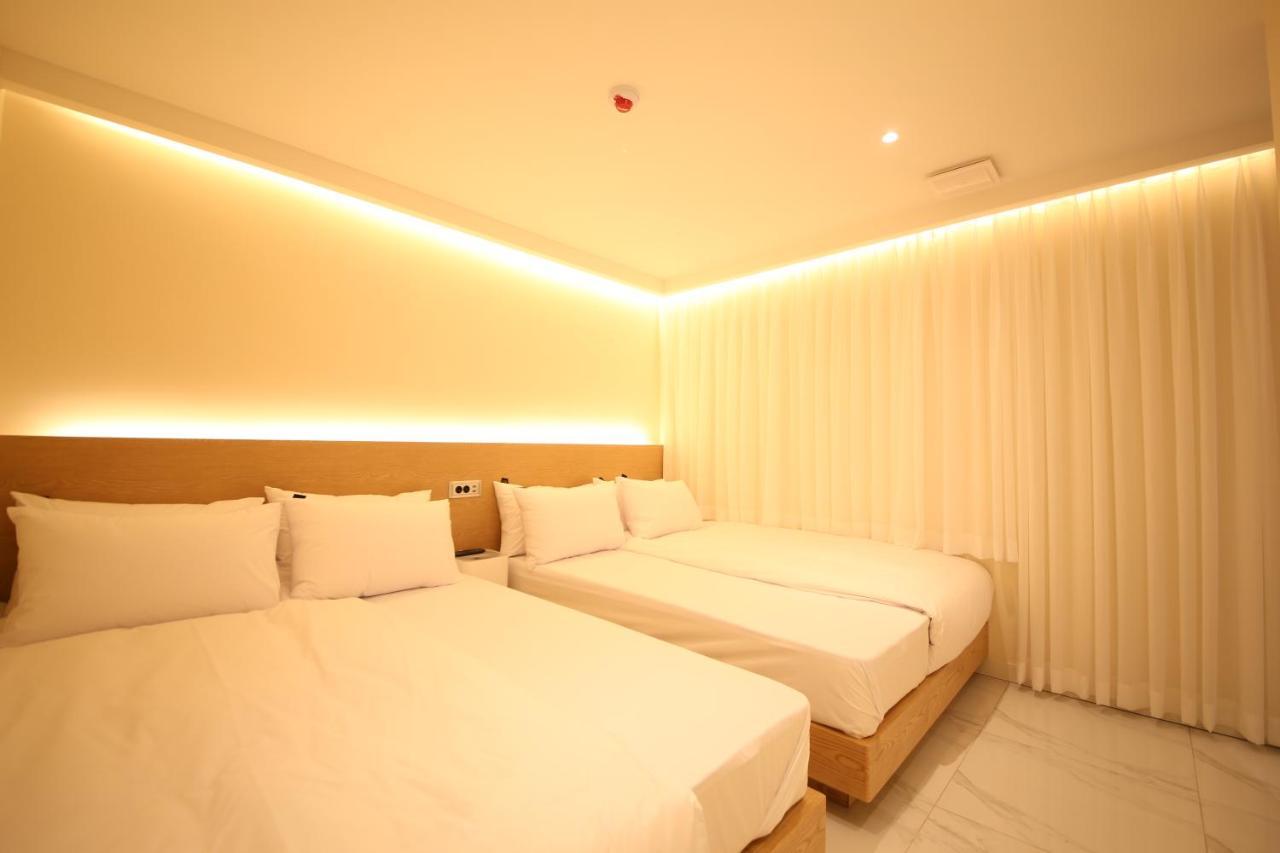 Hotel Vantt Gwangju Metropolitan City Екстер'єр фото